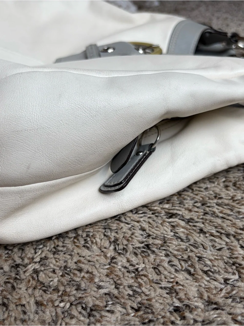 Vintage Y2K Coach SoHo Lynn Hobo Bag in White and Grey Leather!